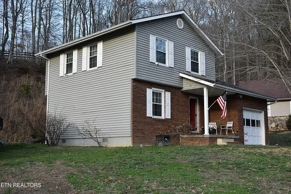 $208,000 | 23 Castleford Way, Middlesboro, KY 40965