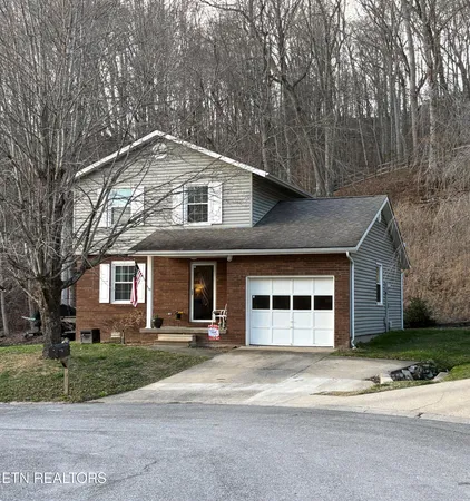 $208,000 | 23 Castleford Way, Middlesboro, KY 40965