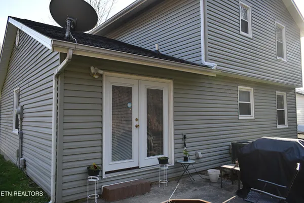 $208,000 | 23 Castleford Way, Middlesboro, KY 40965