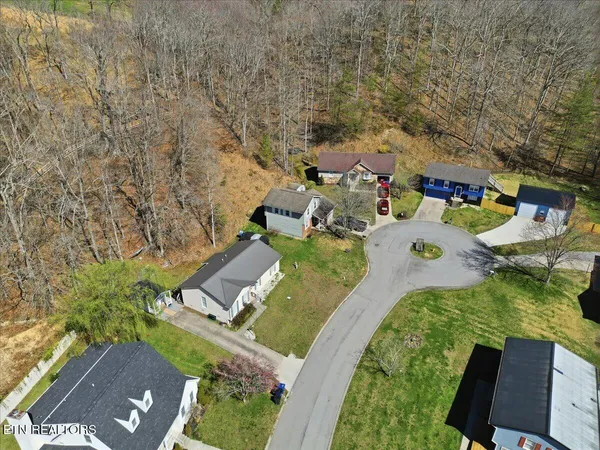 $208,000 | 23 Castleford Way, Middlesboro, KY 40965