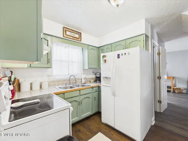 $202,500 | 23 Castleford Way, Middlesboro, KY 40965