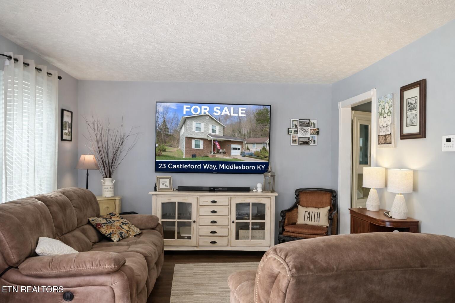 23 Castleford Way Middlesboro, KY 40965 - Photo 9 of 31 tv1