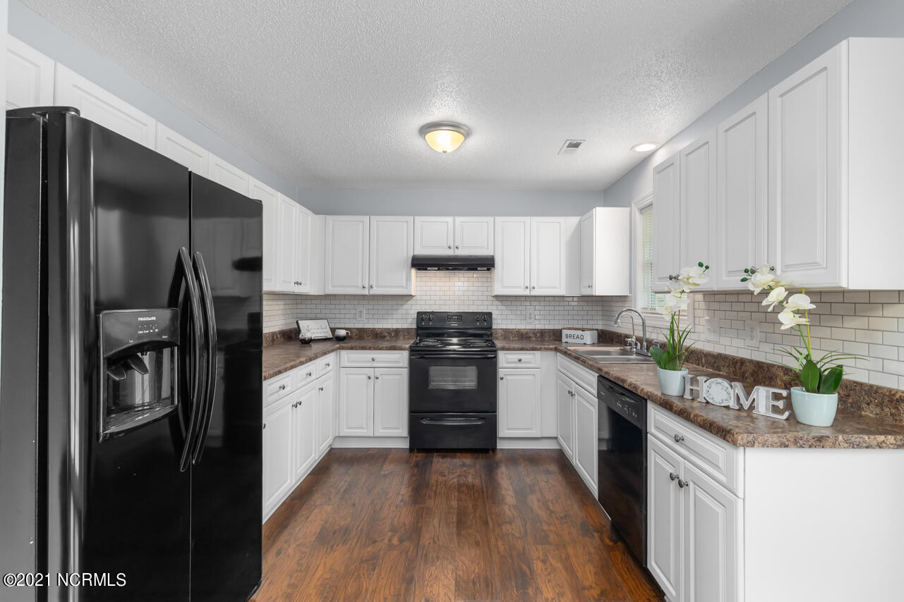 549 Sand Ridge Road Hubert, NC 28539 - Photo 13 of 28 13