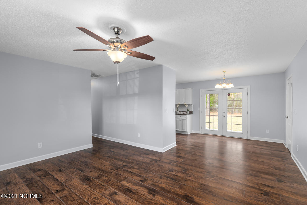 549 Sand Ridge Road Hubert, NC 28539 - Photo 8 of 28 8