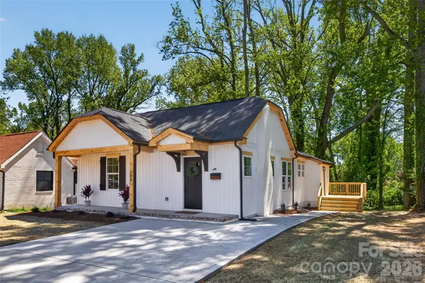 $315,000 | 309 West Gold Street, Kings Mountain, NC 28086