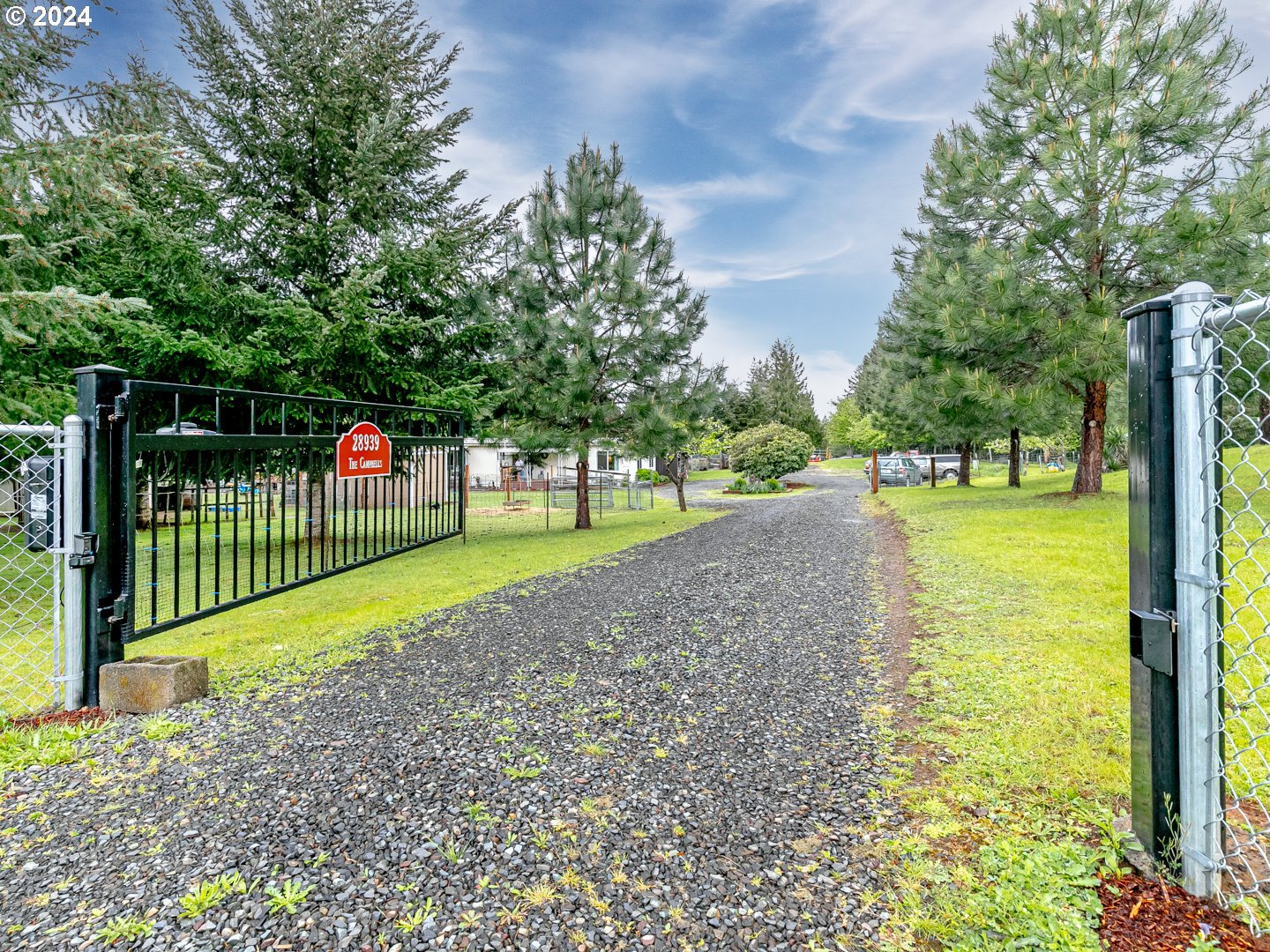 28939 Southeast Davis Road Estacada, OR 97023 - Photo 2 of 47 Gallery Image 2