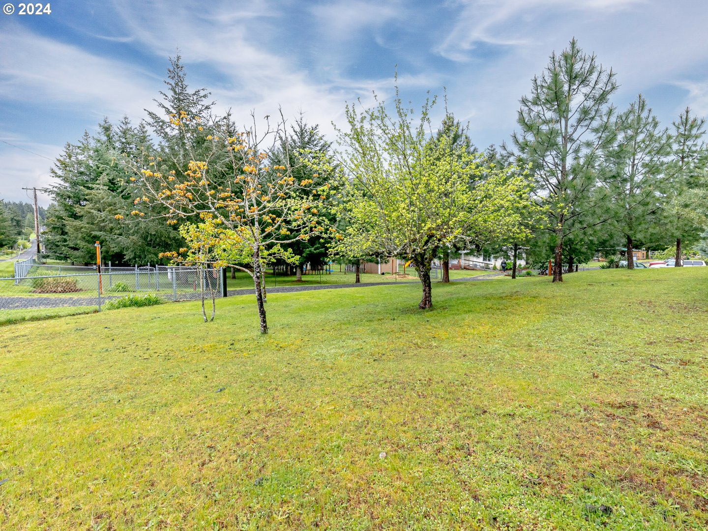 28939 Southeast Davis Road Estacada, OR 97023 - Photo 3 of 47 Gallery Image 3