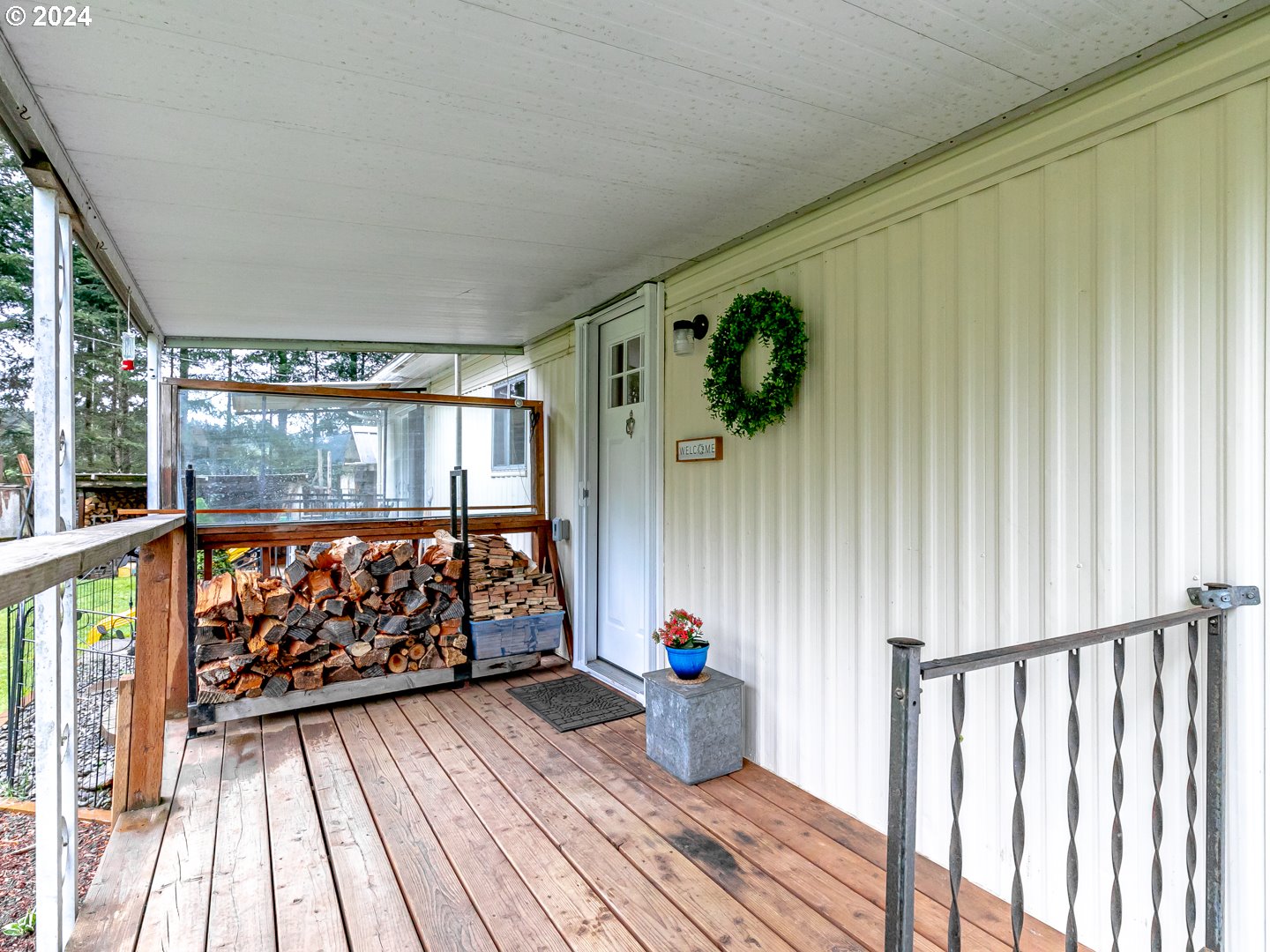 28939 Southeast Davis Road Estacada, OR 97023 - Photo 7 of 47 Gallery Image 7