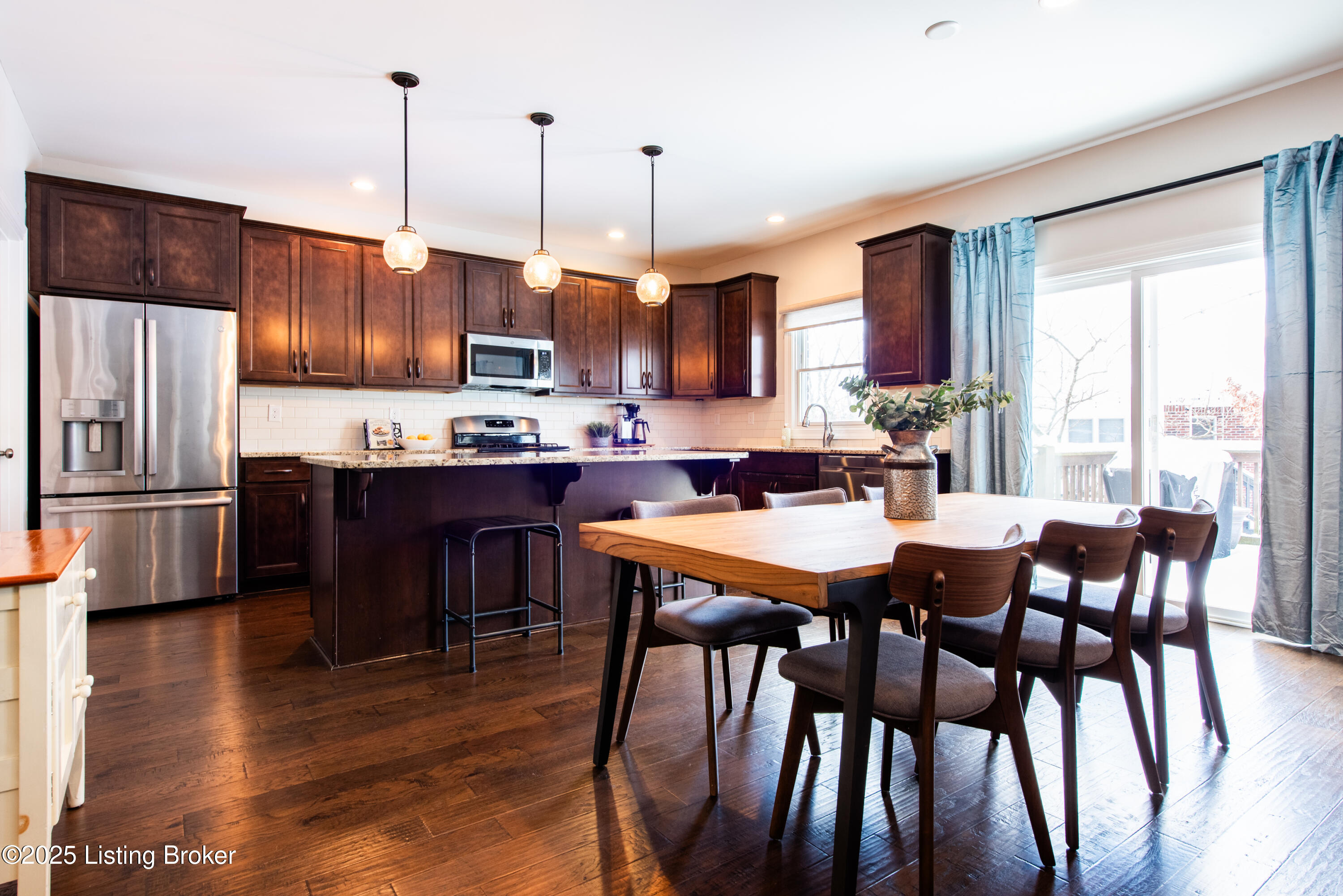 4512 Old Heady Road Louisville, KY 40299 - Photo 7 of 22 Dining Area