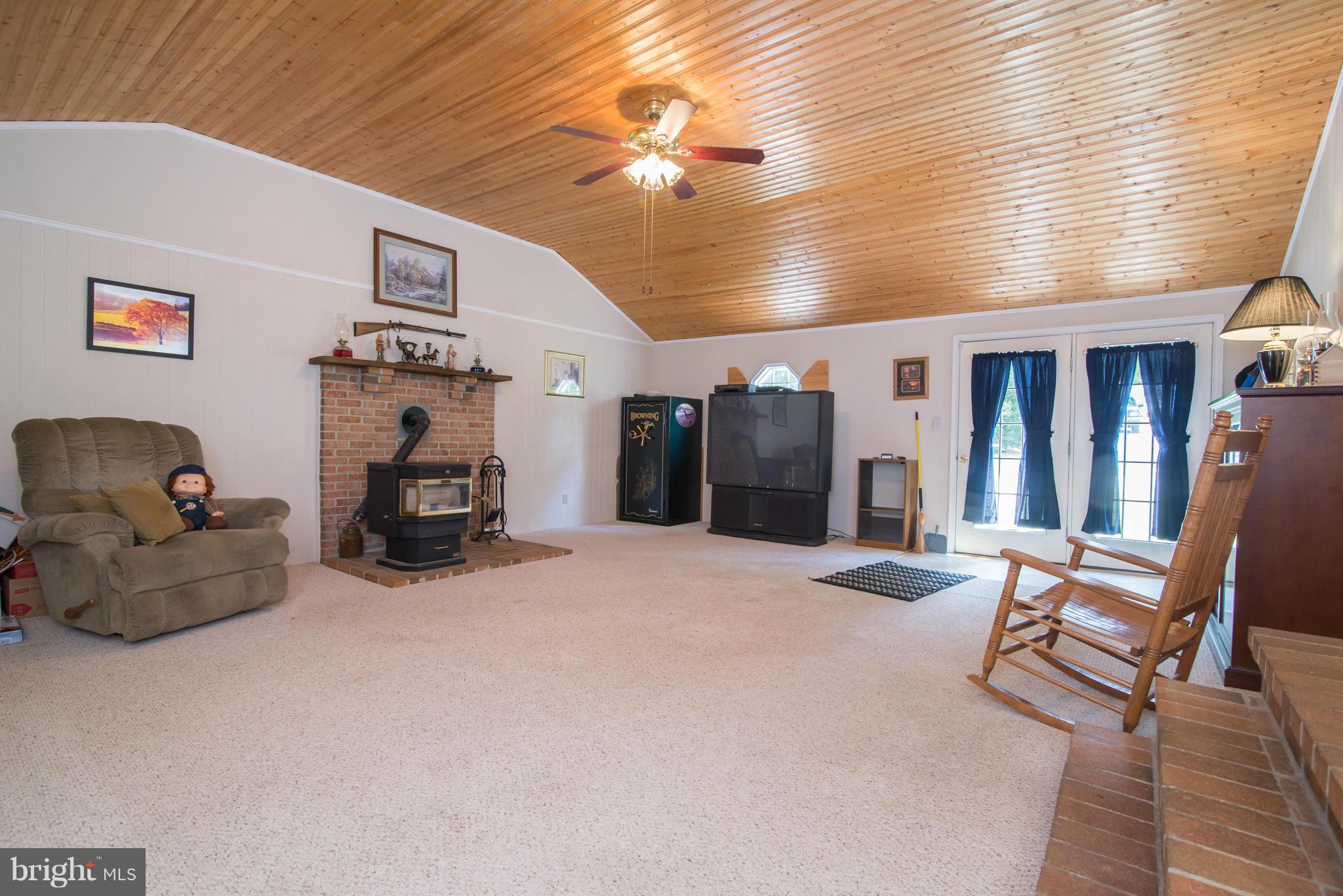 531 Rolling Ridge Lane Winchester, VA 22603 - Photo 22 of 30 Family Room