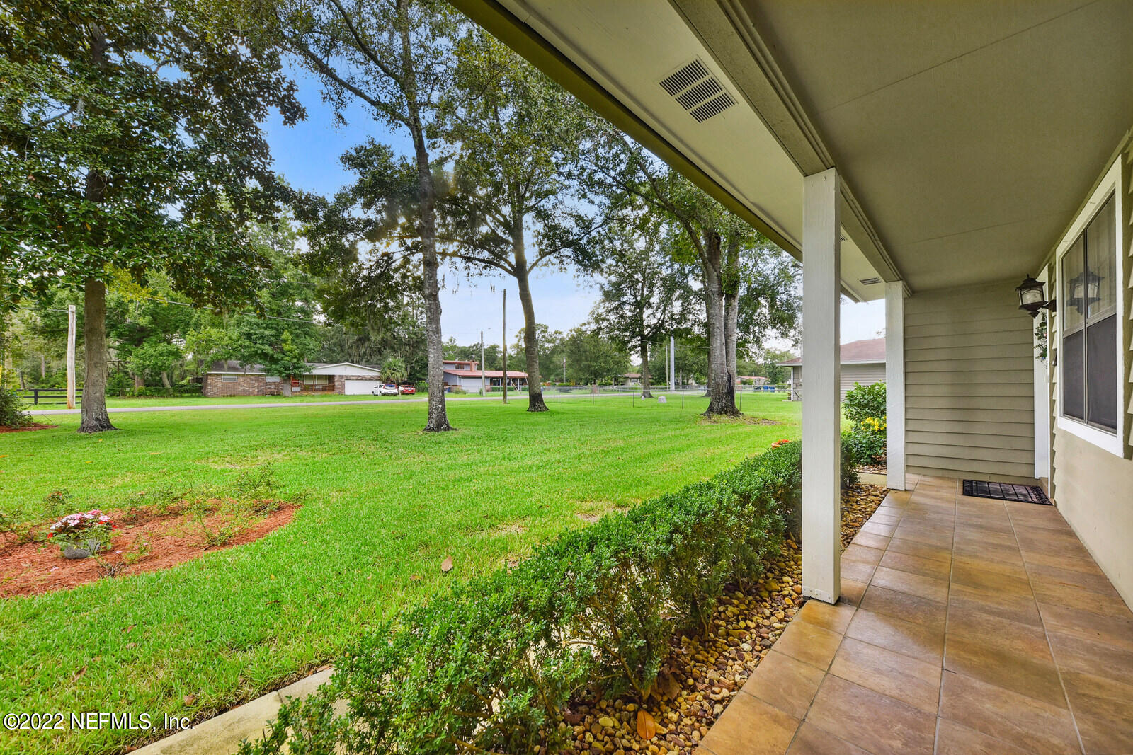 15003 Wade Road Jacksonville, FL 32218 - Photo 4 of 28 005_1600x1067_mls_1600x1067