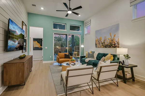 $549,950 | 1316 South Brook Drive, Leander, TX 78641