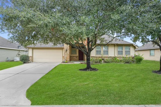 $2,100 | 22403 Pebble Falls Lane, Tomball, TX 77375