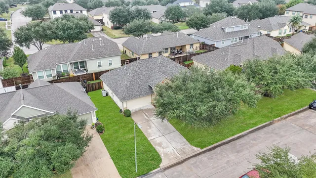 $2,100 | 22403 Pebble Falls Lane, Tomball, TX 77375