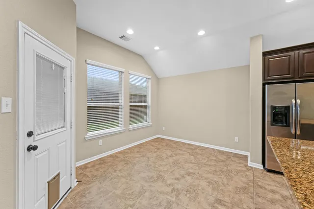 $2,100 | 22403 Pebble Falls Lane, Tomball, TX 77375