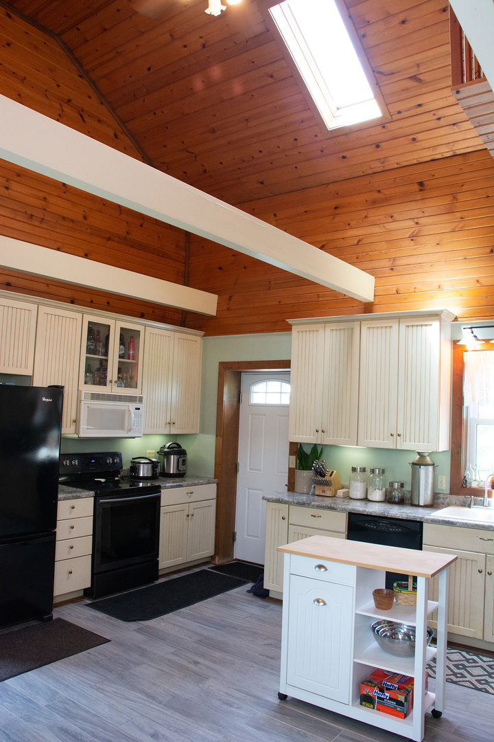 14707 Feldman Road Morrison, IL 61270 - Photo 4 of 29