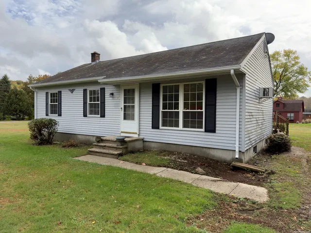 $289,000 | 47 Texas Heights Road, Plainfield, CT 06374