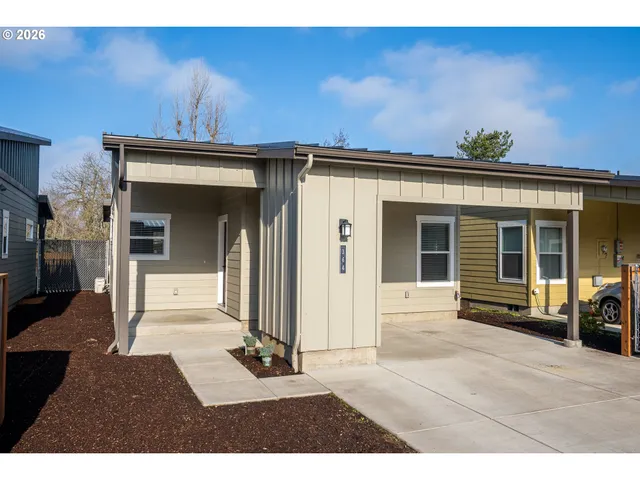 $350,000 | 364 19th Street, Springfield, OR 97477