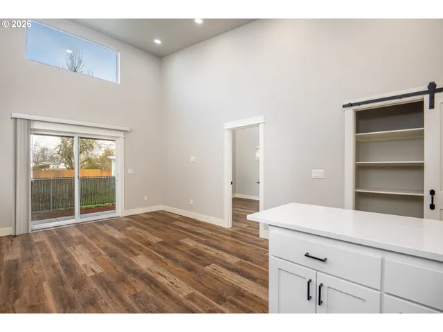 $350,000 | 364 19th Street, Springfield, OR 97477