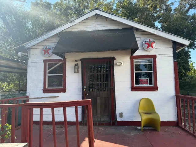 $750 | 951 Elkhart Street, Houston, TX 77091