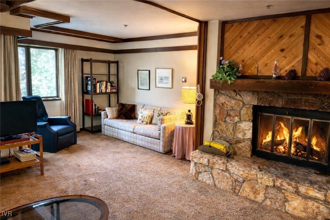 333 Ski Way, Unit 282 Incline Village, NV 89451 - Photo 13 of 32 Living room with alcove
