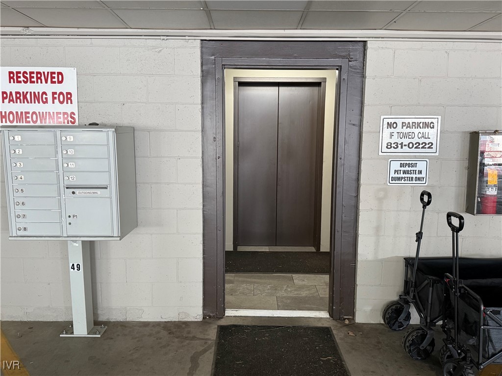 333 Ski Way, Unit 282 Incline Village, NV 89451 - Photo 32 of 32 Elevator from garage