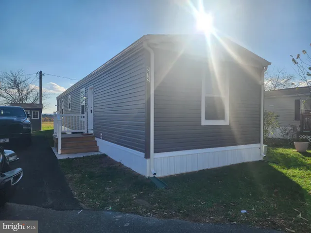 $135,000 | 165 West Ridge Pike, Unit 272, Royersford, PA 19468