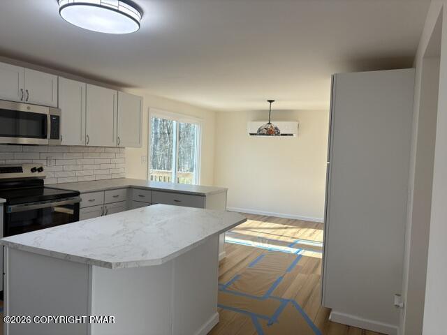244 Upper Ridge Drive Effort, PA 18330 - Photo 6 of 23 kitchen