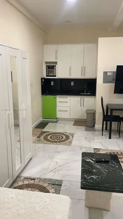 $1,500 | 1150 Normandy Drive, Unit 101, Miami Beach, FL 33141