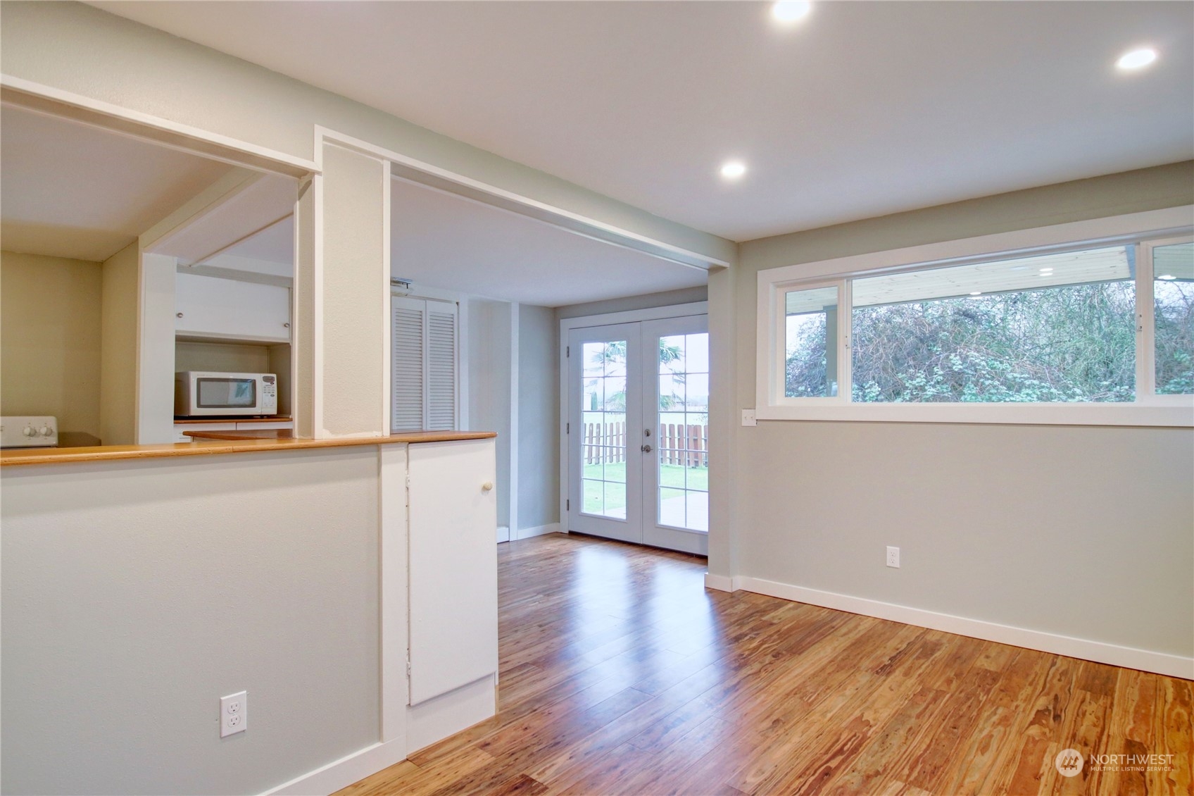 16614 Dunbar Road Mount Vernon, WA 98273 - Photo 15 of 40 wooden floor in an empty room with a window