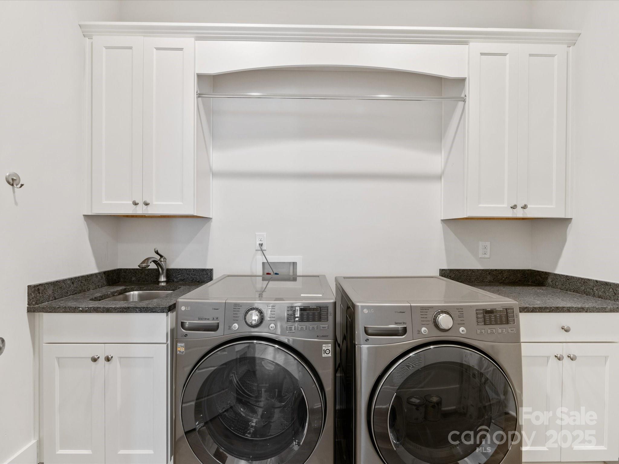 5713 Closeburn Road Charlotte, NC 28210 - Photo 14 of 48 Gallery Image 14