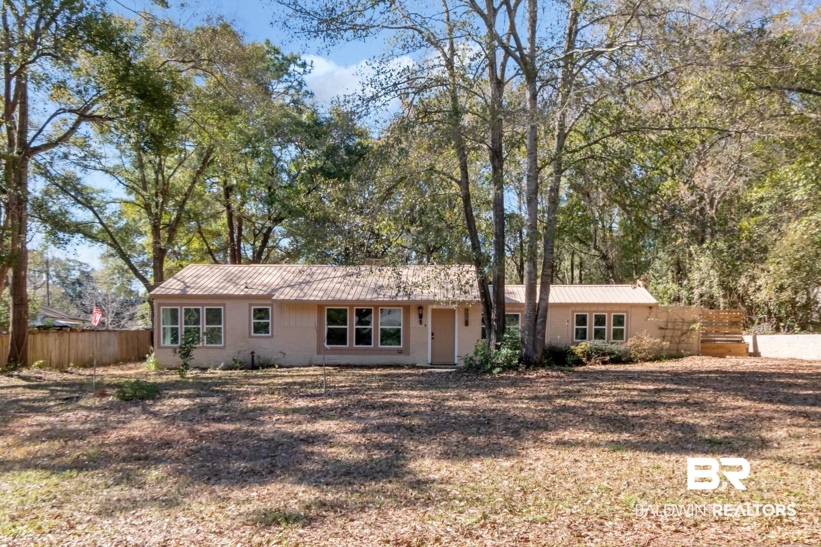 410 St John Place Mobile, AL 36609 - Photo 1 of 32 View of ranch-style home