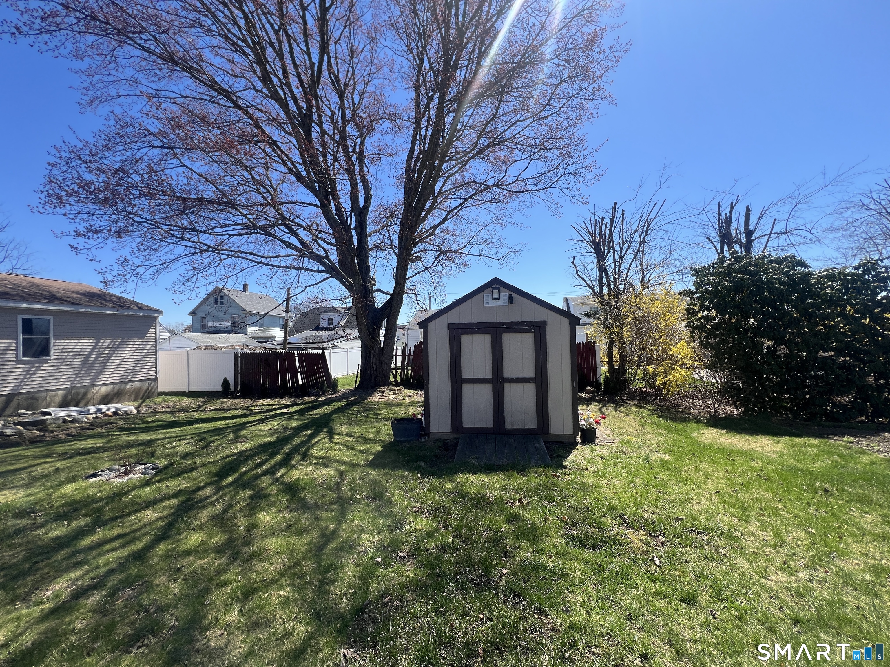 755 Congress Avenue Waterbury, CT 06708 - Photo 28 of 36