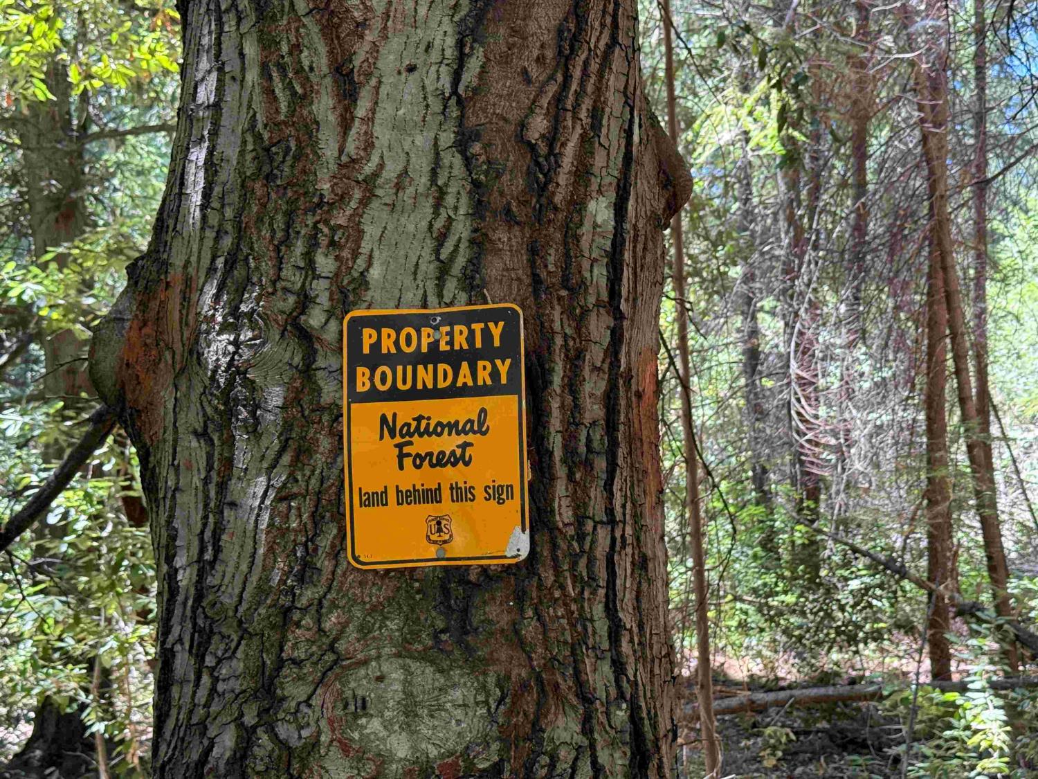 22729 Tyler Foote Crossing Road Nevada City, CA 95959 - Photo 23 of 26 a sign that is on a pole