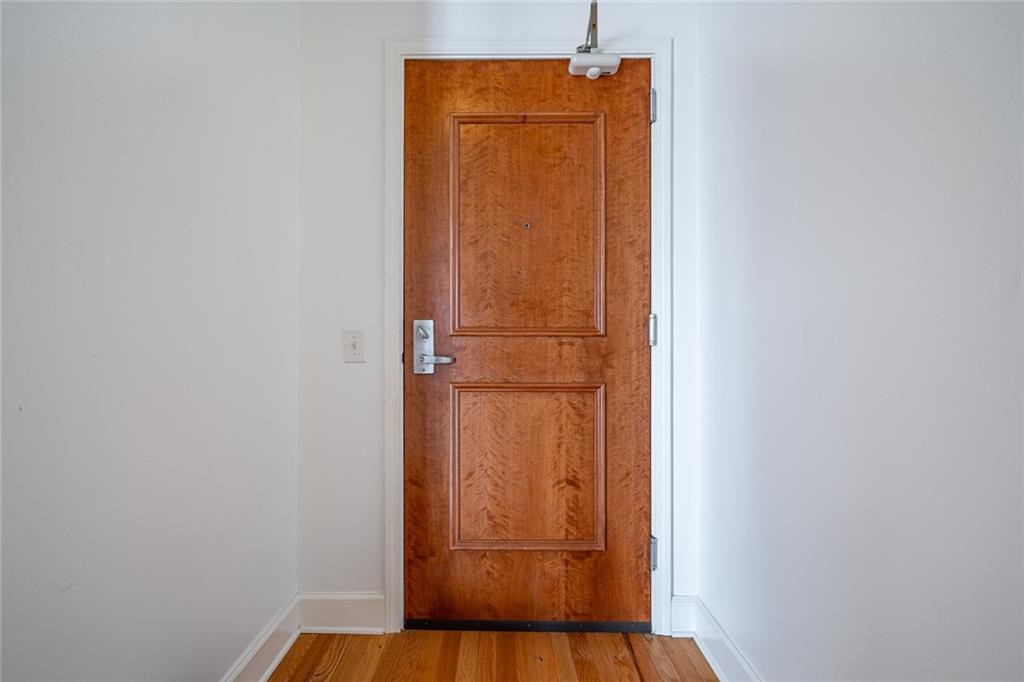 3820 Roswell Road Northeast, Unit 901 Atlanta, GA 30342 - Photo 26 of 33