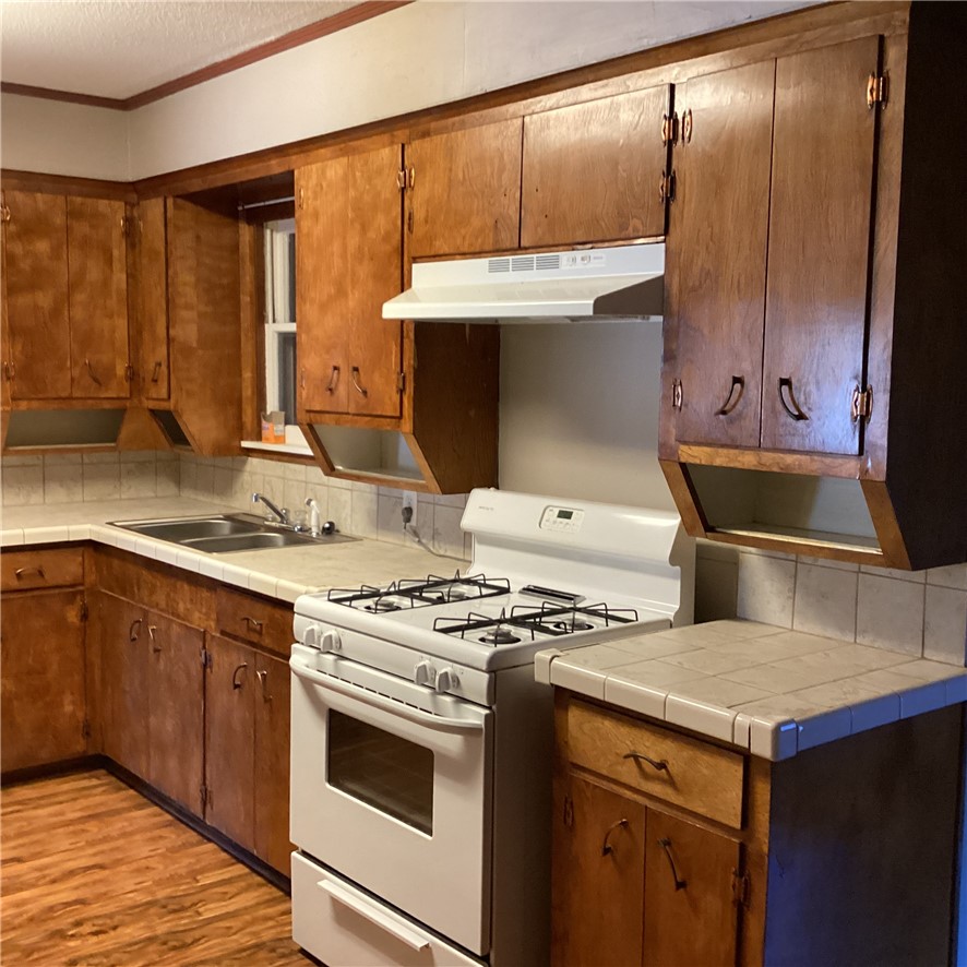 1112 East 4th Street Alice, TX 78332 - Photo 6 of 12