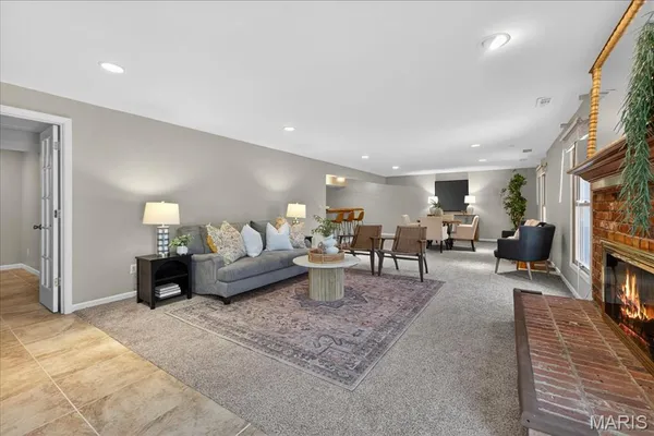 $1,300,000 | 2102 Kehrs Ridge Drive, Chesterfield, MO 63005