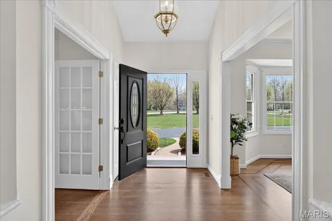 $1,300,000 | 2102 Kehrs Ridge Drive, Chesterfield, MO 63005