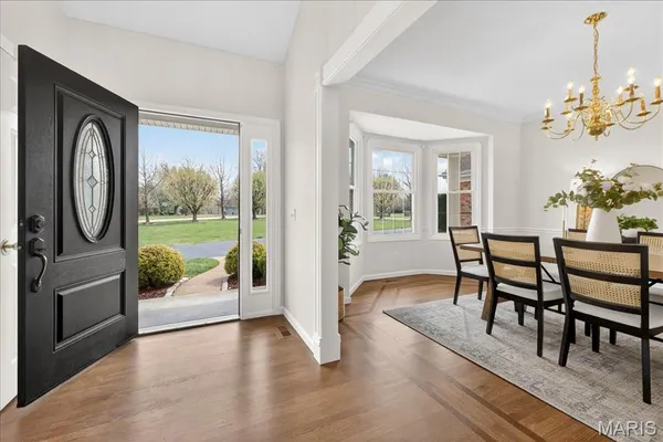 $1,300,000 | 2102 Kehrs Ridge Drive, Chesterfield, MO 63005