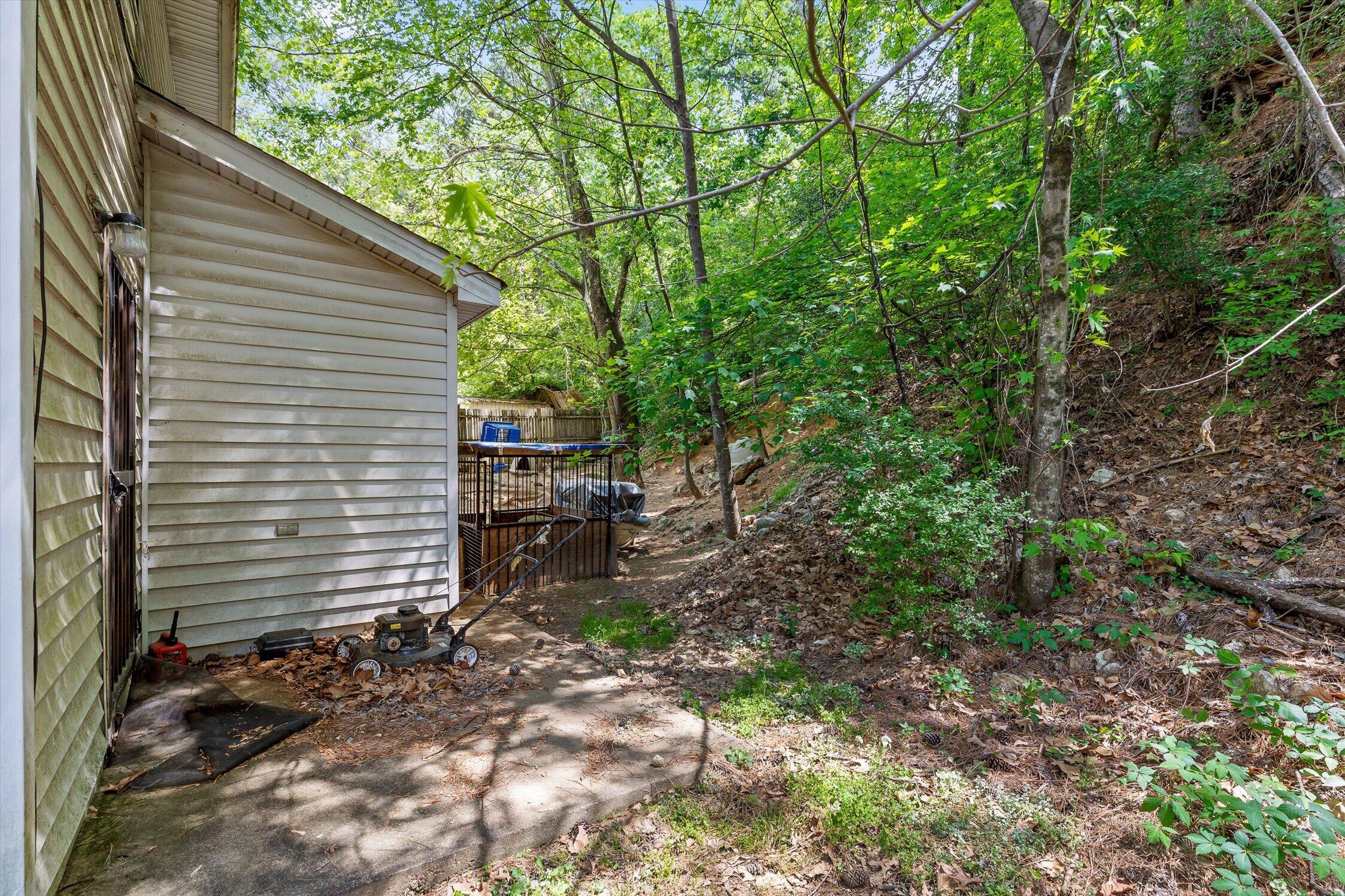 7614 Noah Reid Road Chattanooga, TN 37416 - Photo 4 of 23 05-7614 Noah Reid Rd-5