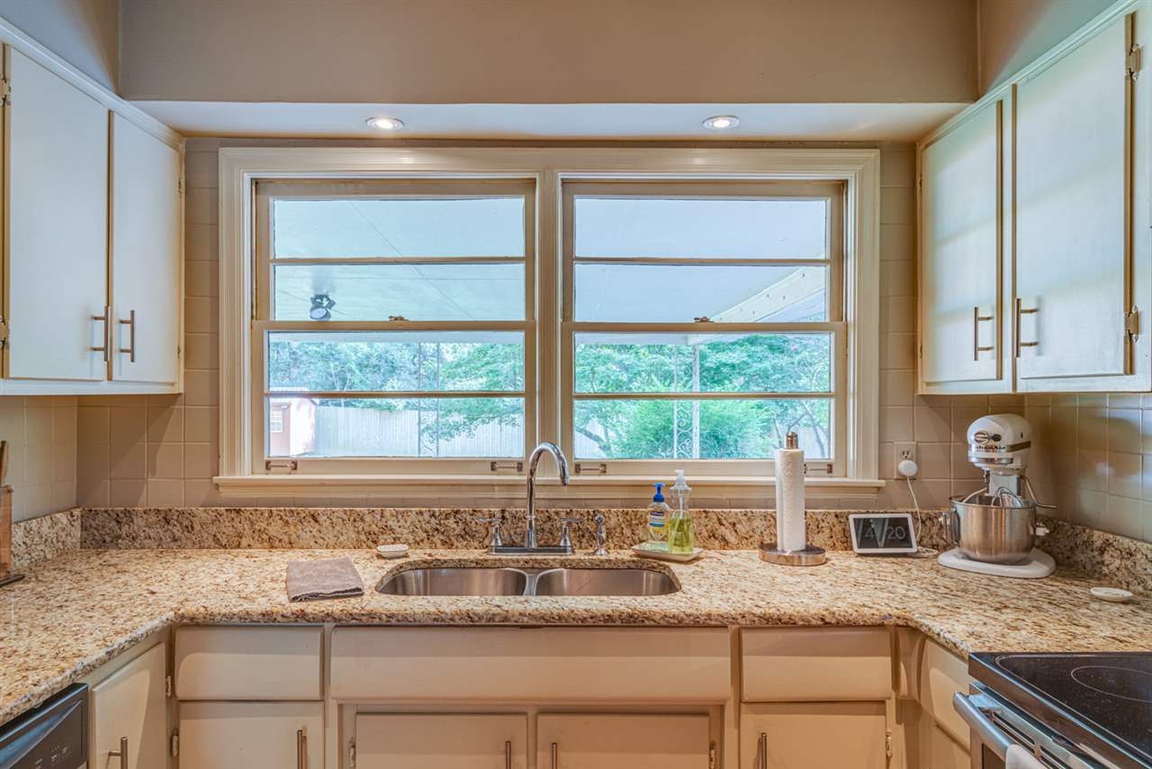 5253 Shady Grove Road Memphis, TN 38120 - Photo 14 of 25