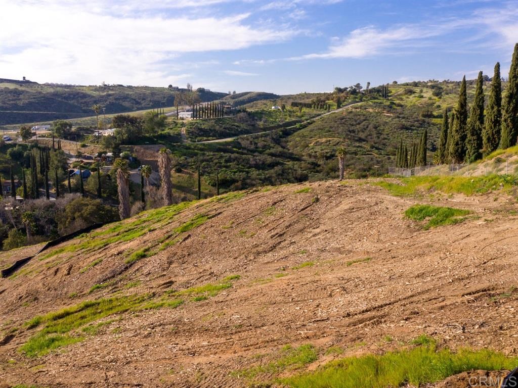 31643 Ritson Road Escondido, CA 92026 - Photo 2 of 13