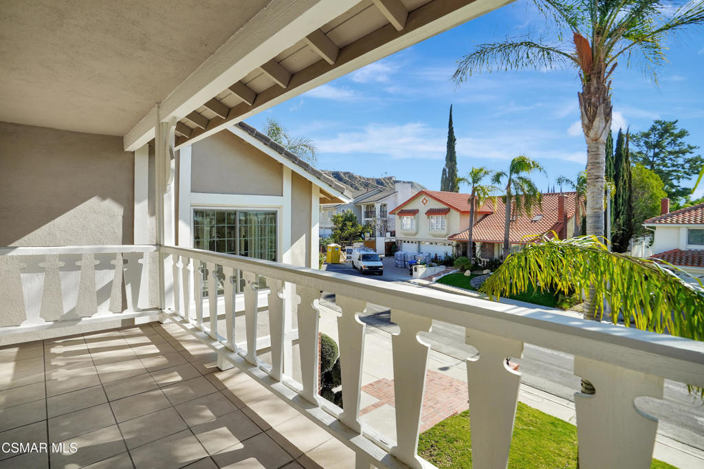 18935 Granada Circle Porter Ranch, CA 91326 - Photo 22 of 46