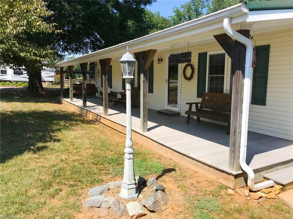172 Broadway Road Mocksville, NC 27028 - Photo 3 of 27 Gallery Image 3