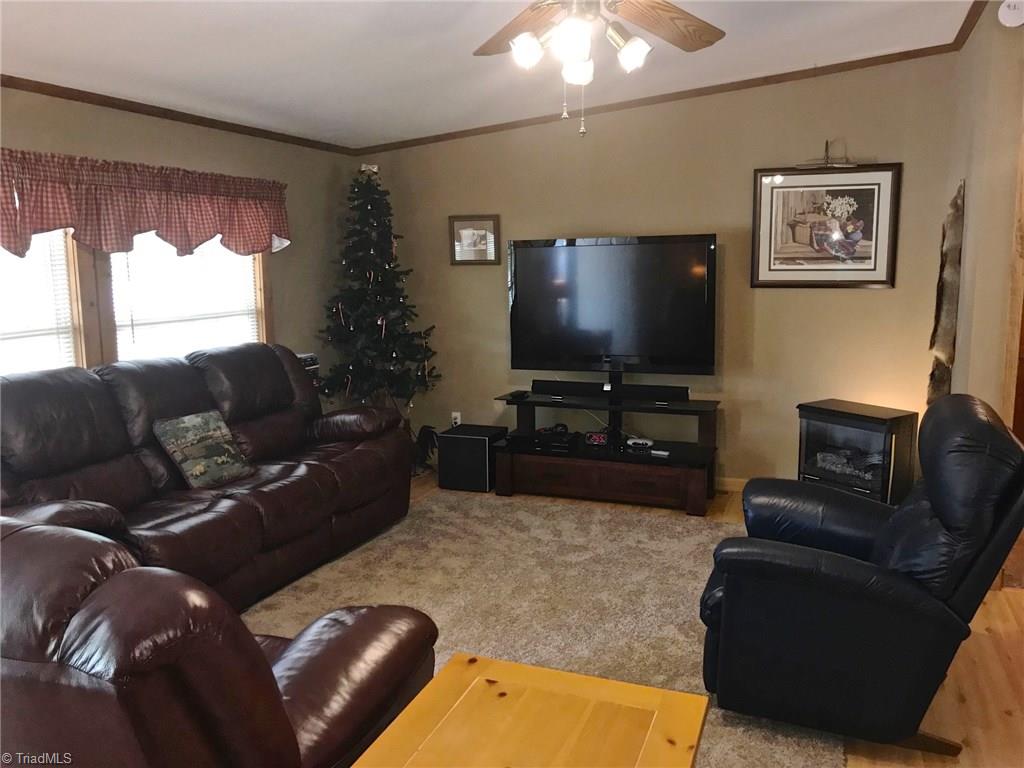 172 Broadway Road Mocksville, NC 27028 - Photo 5 of 27 Gallery Image 5