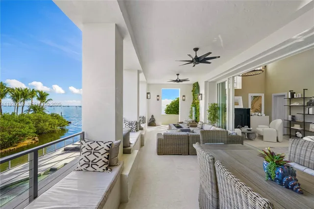 $16,850,000 | 3333 Poinciana Avenue, Miami, FL 33133