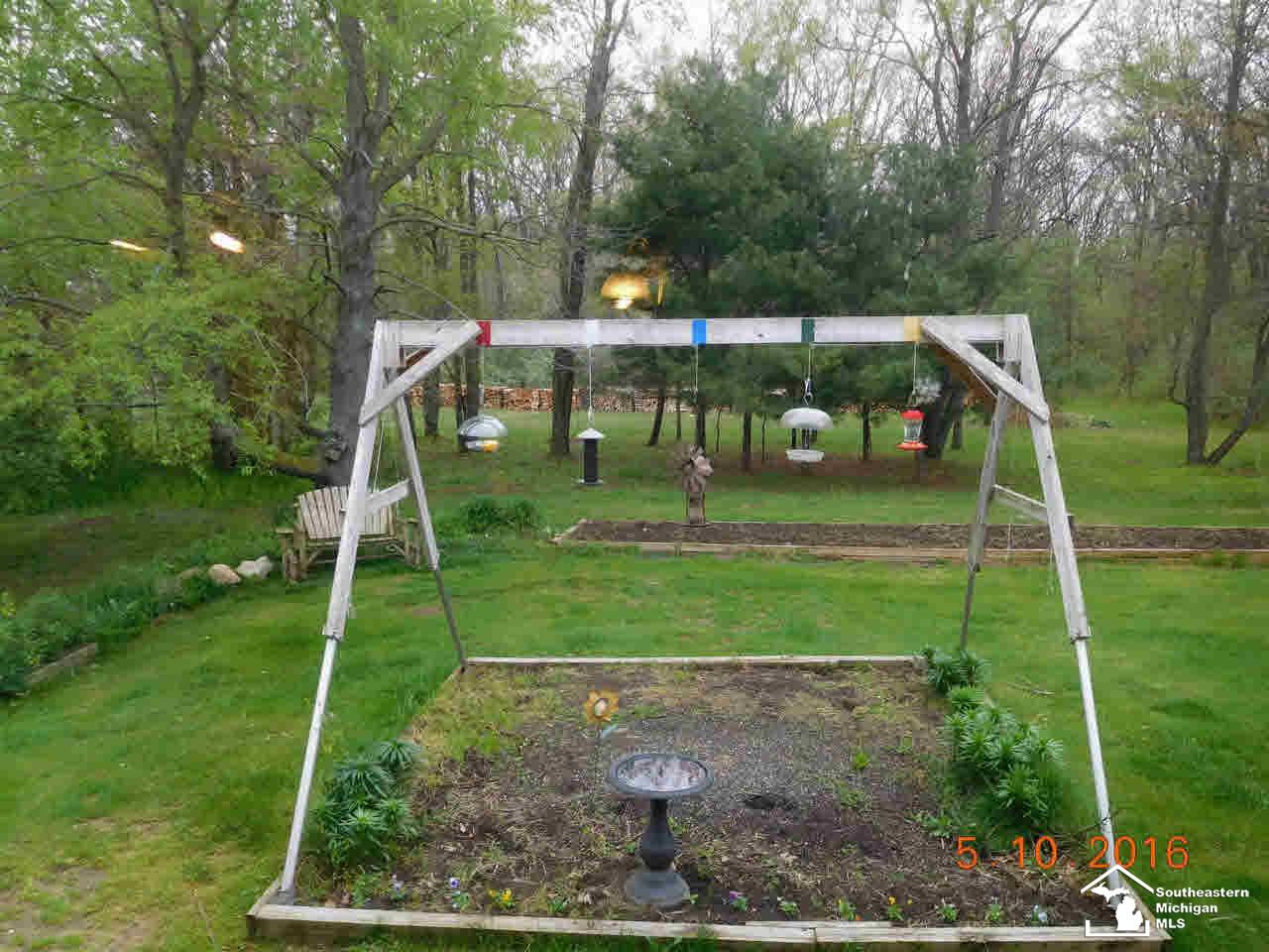 1376 Baldwin Road Monroe, MI 48162 - Photo 10 of 37 20459808-9.JPG