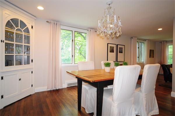 97 Loring Road Weston, MA 02493 - Photo 10 of 19 Gallery Image 10
