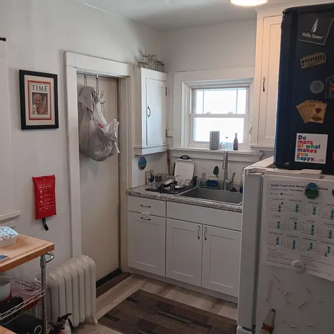 $1,700 | 1728 Regent Street, Madison, WI 53726