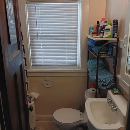 $1,700 | 1728 Regent Street, Madison, WI 53726